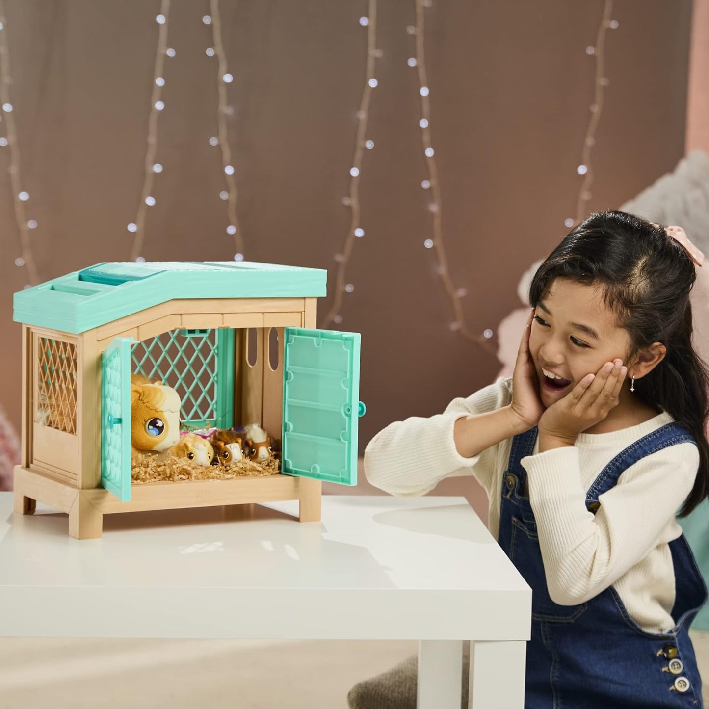 Soft interactive guinea pig and her cage, 20+ sounds and reactions