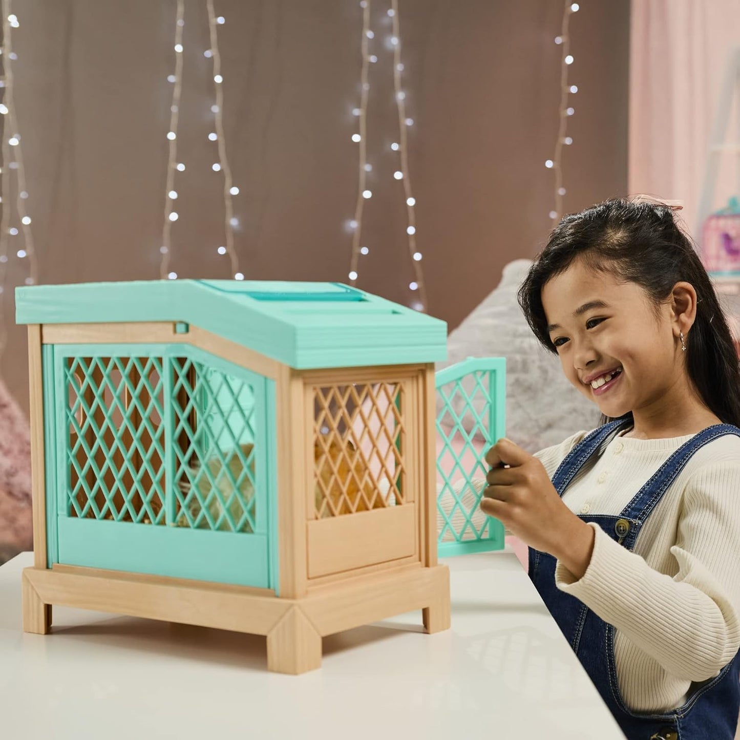 Soft interactive guinea pig and her cage, 20+ sounds and reactions