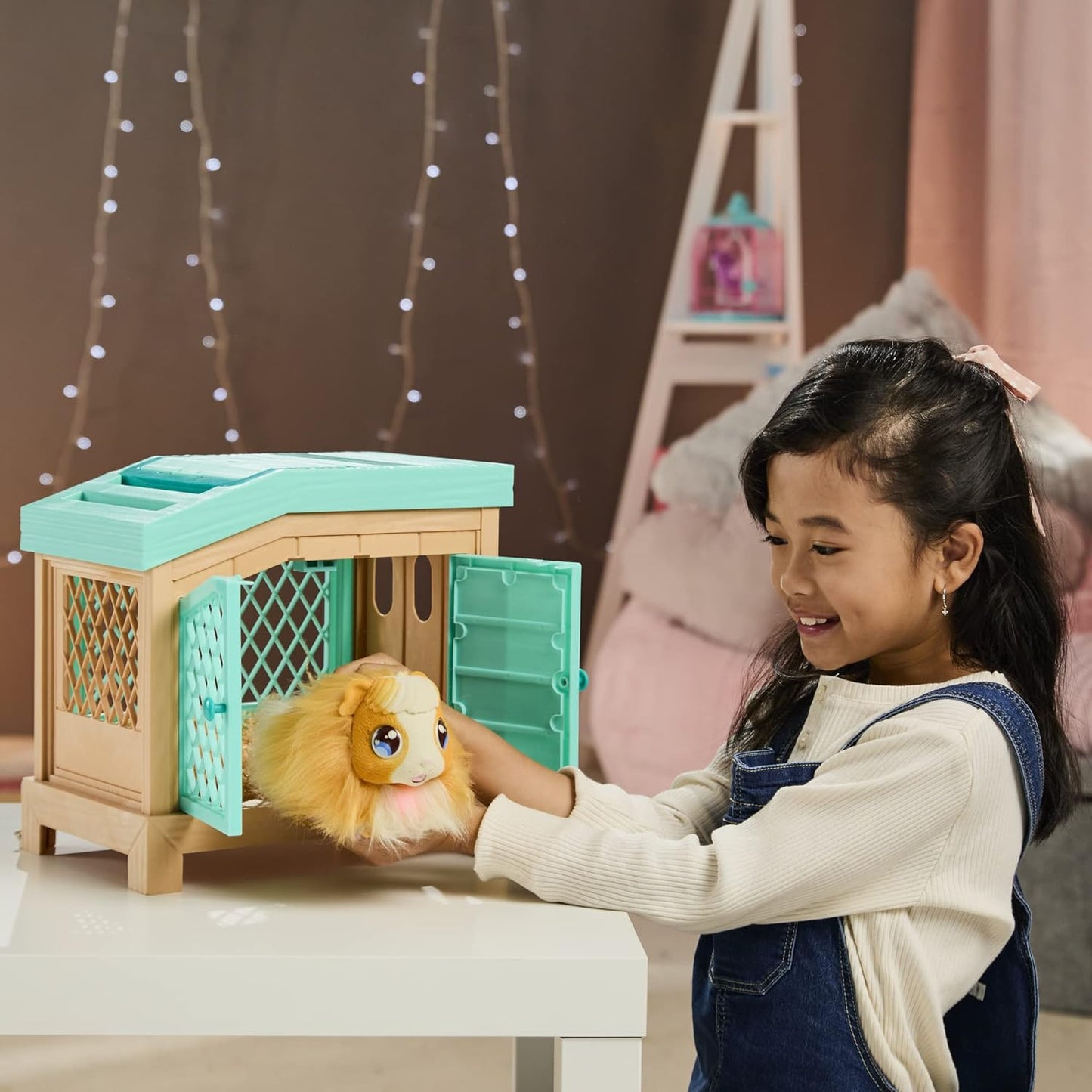 Soft interactive guinea pig and her cage, 20+ sounds and reactions